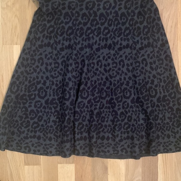 𝅺ALFANI Black Leopard Print High Waisted Knitted Knee-High Skirt Women’s M - Picture 7 of 12